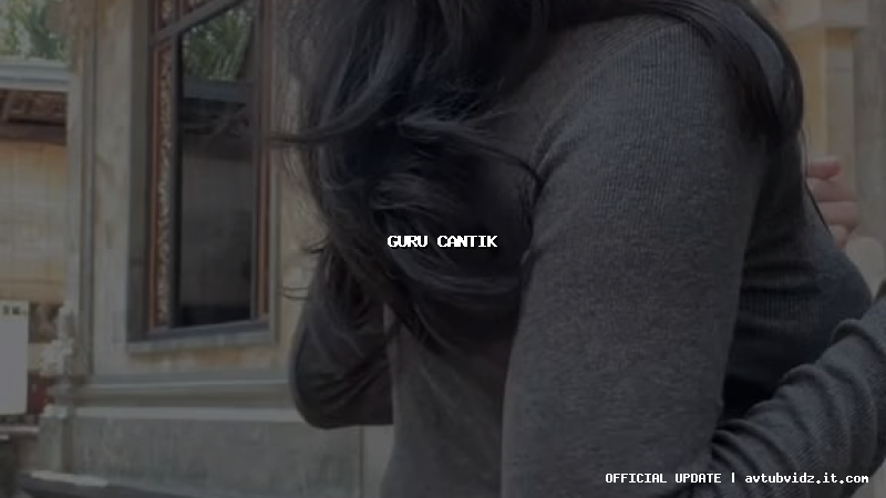 guru cantik