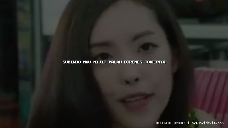 subindo mau mijit malah diremes toketnya