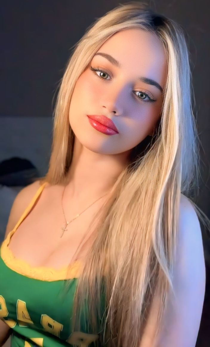 Video Iclik &ndash; Tiktoker vs Pacar Kontol Panjang