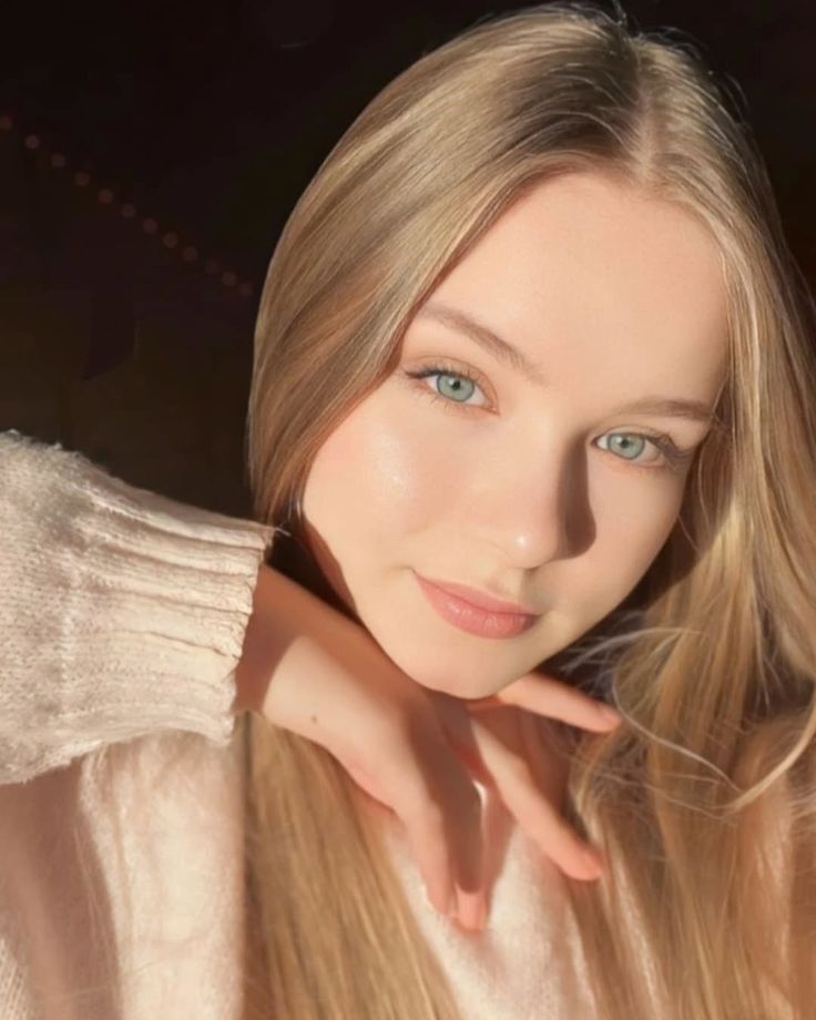 Video Iclik &ndash; Ngewe Gadis Cantik Toketnya Gede