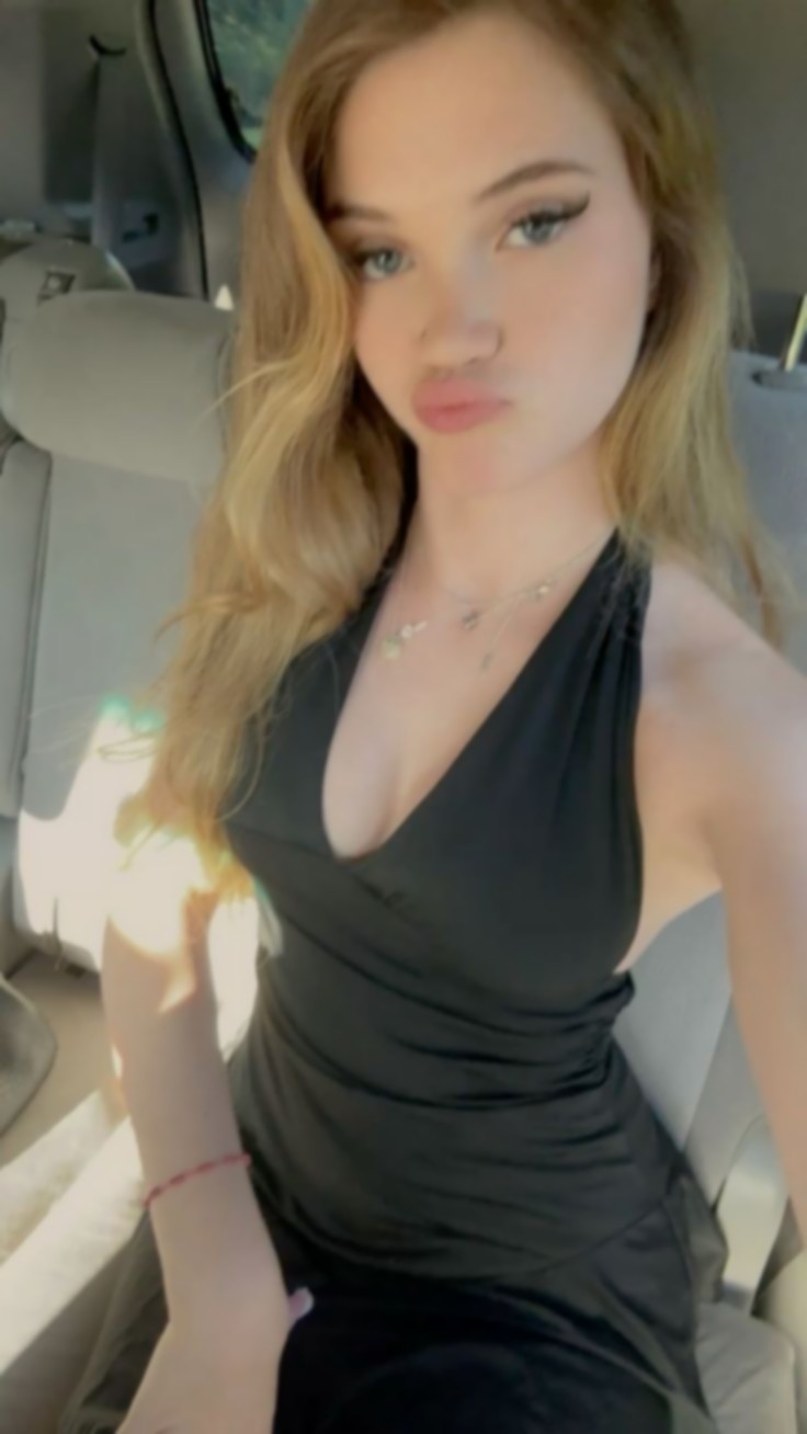 Video Iclik – Hijaber Eks Pacar, Katanya Belum Pernah Dipegang Lagi