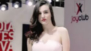 Video Iclik – Pasangan Muda Manisnya Cinta